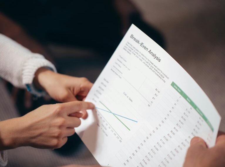 economic forecast analysis report